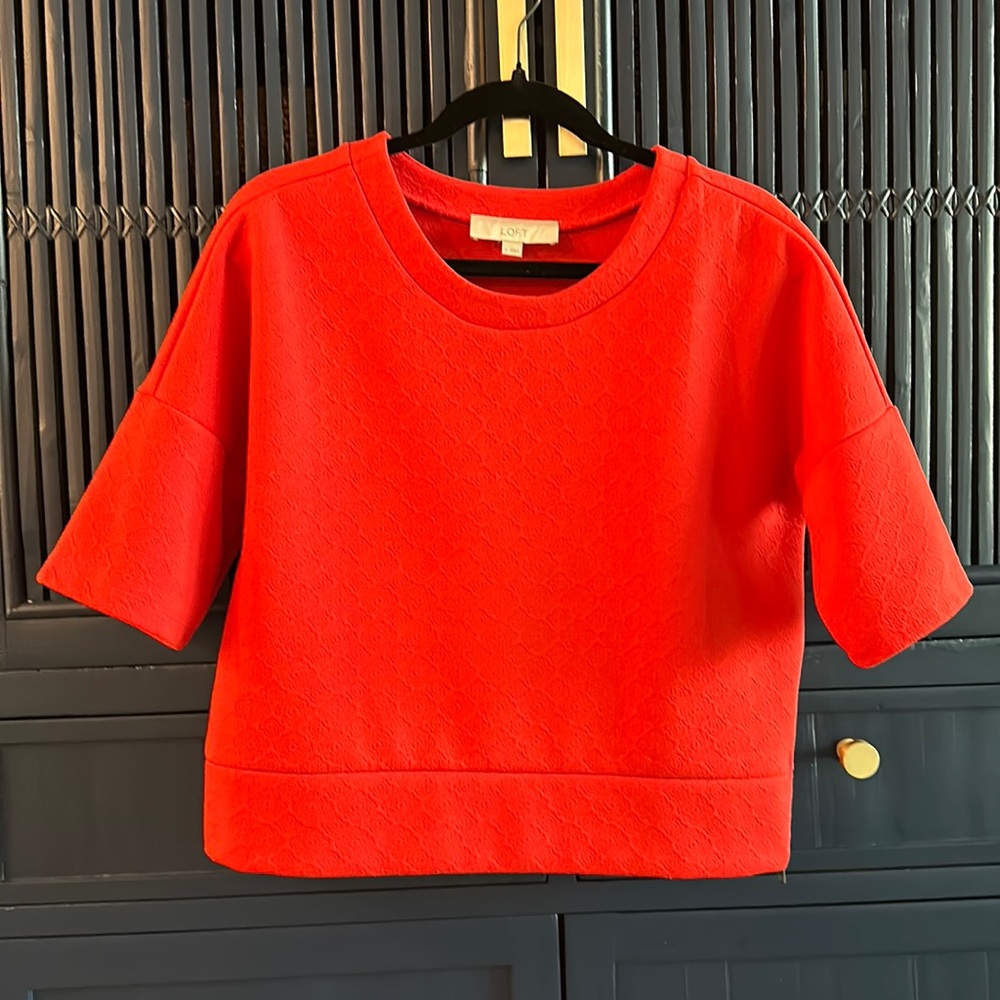 LOFT Quilted Crop top (size small)
